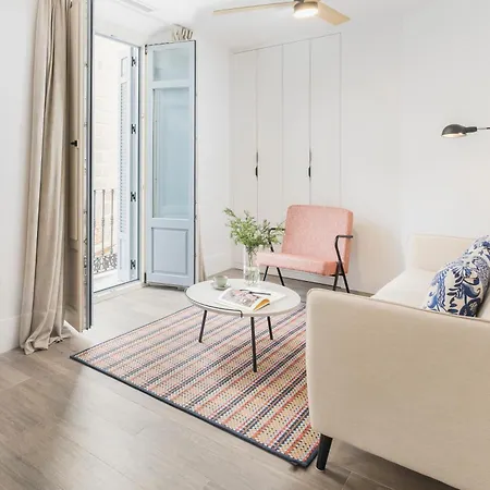Homeclub Elegante Piso Junto Al Museo Picasso I * Málaga